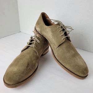 Clarks Tan Suede Oxfords